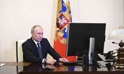 Putin, Moskova'daki konutunda Devlet Başkanlığı oyu verdi
