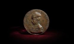İngiltere'de satılacak tılsımlı madalyon Fatih Sultan Mehmet'in