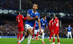 Liverpool'un liderlik hesabına Everton'dan kırmızı kart