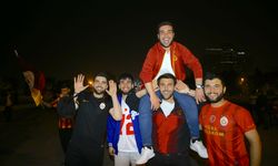 Azerbaycan'da Galatasaraylı taraftarlar şampiyonluğu kutladı