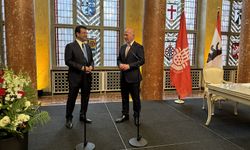Berlin Altın Defterini İBB Başkanı İmamoğlu imzaladı