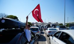 Sıla'dan Gurbet'e yolculuk! Kapıkule'de yoğunluk