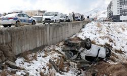 Bitlis'te otomobilin çarptığı yaya hayatını kaybetti