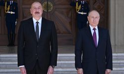 Putin ile Aliyev BDT  liderler zirvesinde görüştü