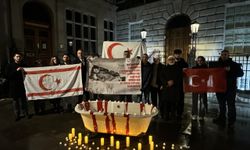 Kıbrıs Türklerine yönelik "Kanlı Noel" katliamının 61'inci yılında kurbanlar Londra'da anıldı