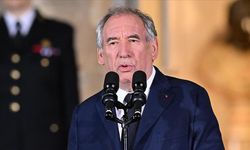 Fransa'da Başbakan Bayrou yeni hükümeti kurdu