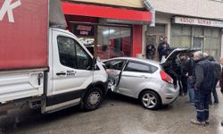 Bursa'da polisin "dur" ihtarına uymayan ehliyetsiz sürücüsü kovalamaca sonucu yakalandı