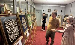 Almanya'da Yunus Emre Enstitüsü'nde naht sanatı sergisi ziyarete açıldı