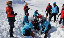 Erciyes'te 152 personelin katılımıyla çığ tatbikatı yapıldı