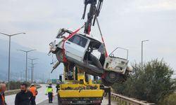 Hatay'da tırla otomobilin çarpışması sonucu 2 kişi öldü, 1 kişi yaralandı