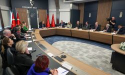 CHP Genel Başkanı Özel, Sağlık Politikaları Danışma Kurulu Toplantısı'na başkanlık etti