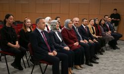 Bakan Yardımcısı Yenigün, "Evlenecek Gençlerin Desteklenmesi Projesi"nden yararlanan çiftin nikah şahidi oldu