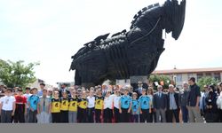 Çanakkale'de Aile Haftası dolasıyla yürüyüş düzenlendi