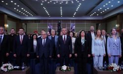 CHP Genel Başkanı Özel, Aydın'da Otizm Sempozyumu'nda konuştu: