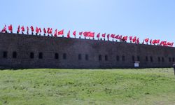 Erzurum'da öğrenciler tarih dersini ecdat yadigarı tabyalarda işledi
