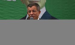 Gelecek Partisi Genel Başkanı Davutoğlu, Kocaeli'de Anneler Günü programına katıldı