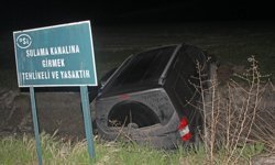 Kars'ta iki hafif ticari aracın çarpıştığı kazada 1 kişi öldü, 4 kişi yaralandı