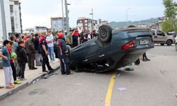 Ordu'da iki otomobil çarpıştı, 5 kişi yaralandı