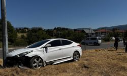 Bolu'da otomobil ile hafif ticari aracın çarpıştığı kazada 6 kişi yaralandı