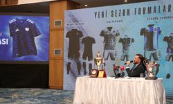 Erzurumspor FK Başkanı Ahmet Dal, basın toplantısı düzenledi: