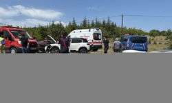 GÜNCELLEME - Kırklareli'nde zincirleme trafik kazasında 1 kişi öldü, 3 kişi yaralandı