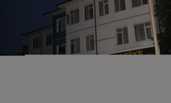 Konya'da ailesiyle kaldığı otelin penceresinden düşen çocuk yaralandı