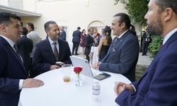 Türkiye’nin Los Angeles Başkonsolosu, Türk akademisyenlerle bir araya geldi