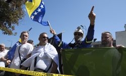 Bosna Hersek'te madenciler düzenli maaş talebiyle başkentte gösteri yaptı