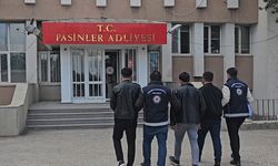 Erzurum'da göçmen kaçakçılığı operasyonunda yakalanan 3 zanlı tutuklandı