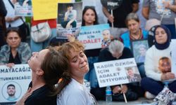 Mattia Ahmet Minguzzi'nin annesi Bakırköy'de oturma eylemi yaptı