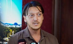 Mesut Özil, dünya çapında futbolcular yetiştirecek
