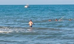 Samsun'da denizde alabora olan teknedeki 5 kişi kurtarıldı
