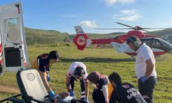 Trabzon'da ambulans helikopter, yaylada ayağı kırılan kişi için havalandı