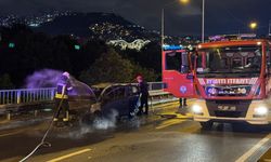 Trabzon'da seyir halindeki otomobil yandı