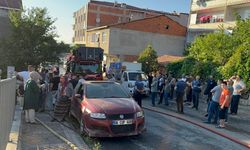 Ümraniye'de evde çakmakla oynayan çocuğun çıkardığı yangın söndürüldü