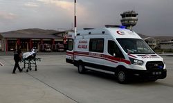 Van'da akciğer ödemi olan hasta, ambulans helikopterle hastaneye kaldırıldı