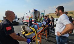 Van'da minibüsle otomobilin çarpıştığı kazada 11 kişi yaralandı