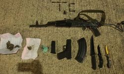 Adıyaman'da bir araçta uzun namlulu silah ve uyuşturucu ele geçirildi