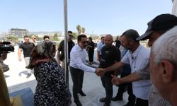 Hatay Valisi Masatlı Samandağ'da hizmete giren Hükümet Konağı'nı inceledi