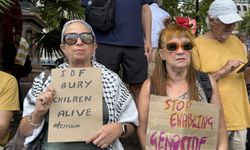 İngiltere'de yasaklı "Palestine Action" grubuna destek eyleminde çok sayıda kişi gözaltına alındı
