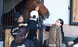 Adana'da Atlı Polis Grup Amirliği lösemili çocukları ağırladı