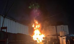 Başakşehir'de iş yerinde çıkan yangın söndürüldü