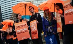 İngiltere'de asistan doktorlar 5 gün çalışmayacak
