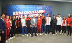 Kocaeli'de milli sporcular 'Bizim Çocukların Başarı Öyküsü' programına katıldı