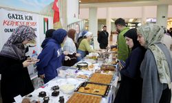 Ağrı'da üniversite öğrencileri Gazze için kermes düzenledi