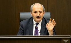 Anayasa Mahkemesi Üyesi Prof. Dr. Hakyemez, Diyarbakır'da hukuk öğrencileriyle buluştu: