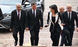 CHP Genel Başkanı Özel, DEM Parti heyeti ile görüştü