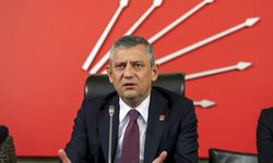 CHP Genel Başkanı Özgür Özel, parti çalışanlarının yeni yılını kutladı