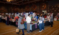 Dışişleri Mensupları Eşleri Dayanışma Derneği, başkentte geleneksel DMEDD Kermesi düzenledi