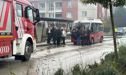 Düzce'de midibüste çıkan yangına itfaiye ve vatandaşlar müdahale etti